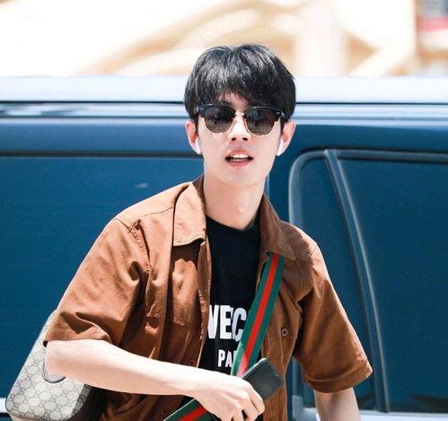 肖战最新的爆料了什么,揭秘演艺圈幕后真相